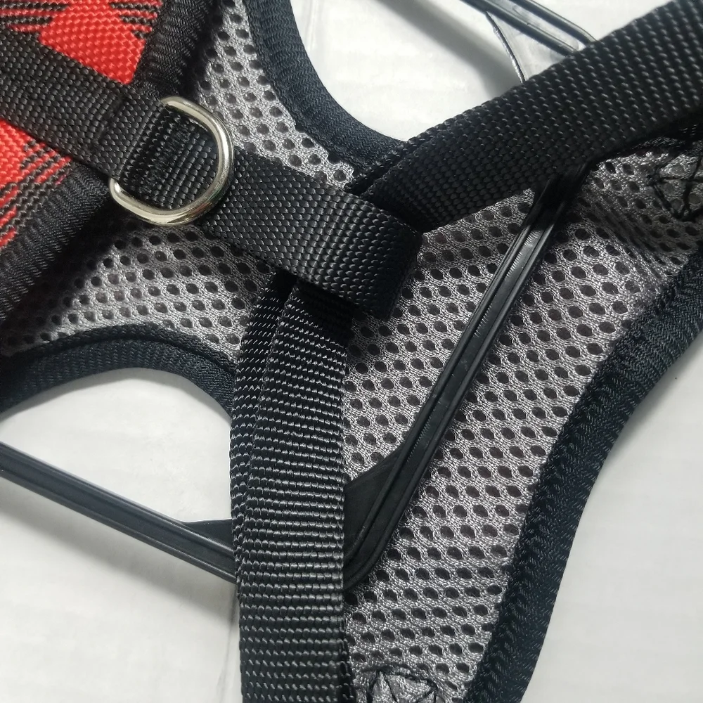 NWT UNIQUE PETZ RED AND BLACK PLAID DOG HARNESS SIZE SMALL